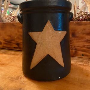 Primitive utensil holder